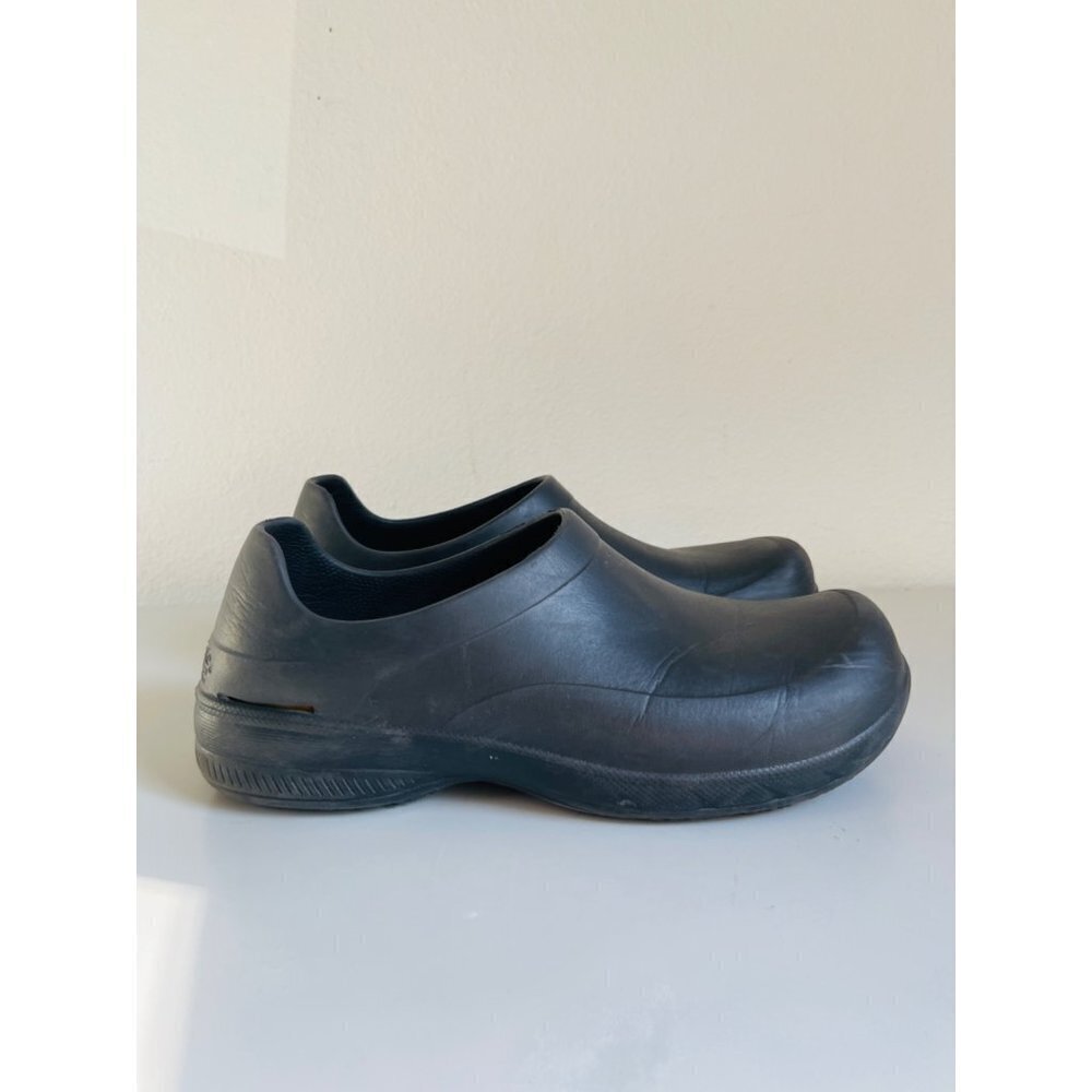 Tredsafe non- slip comfort work shoes, size M10